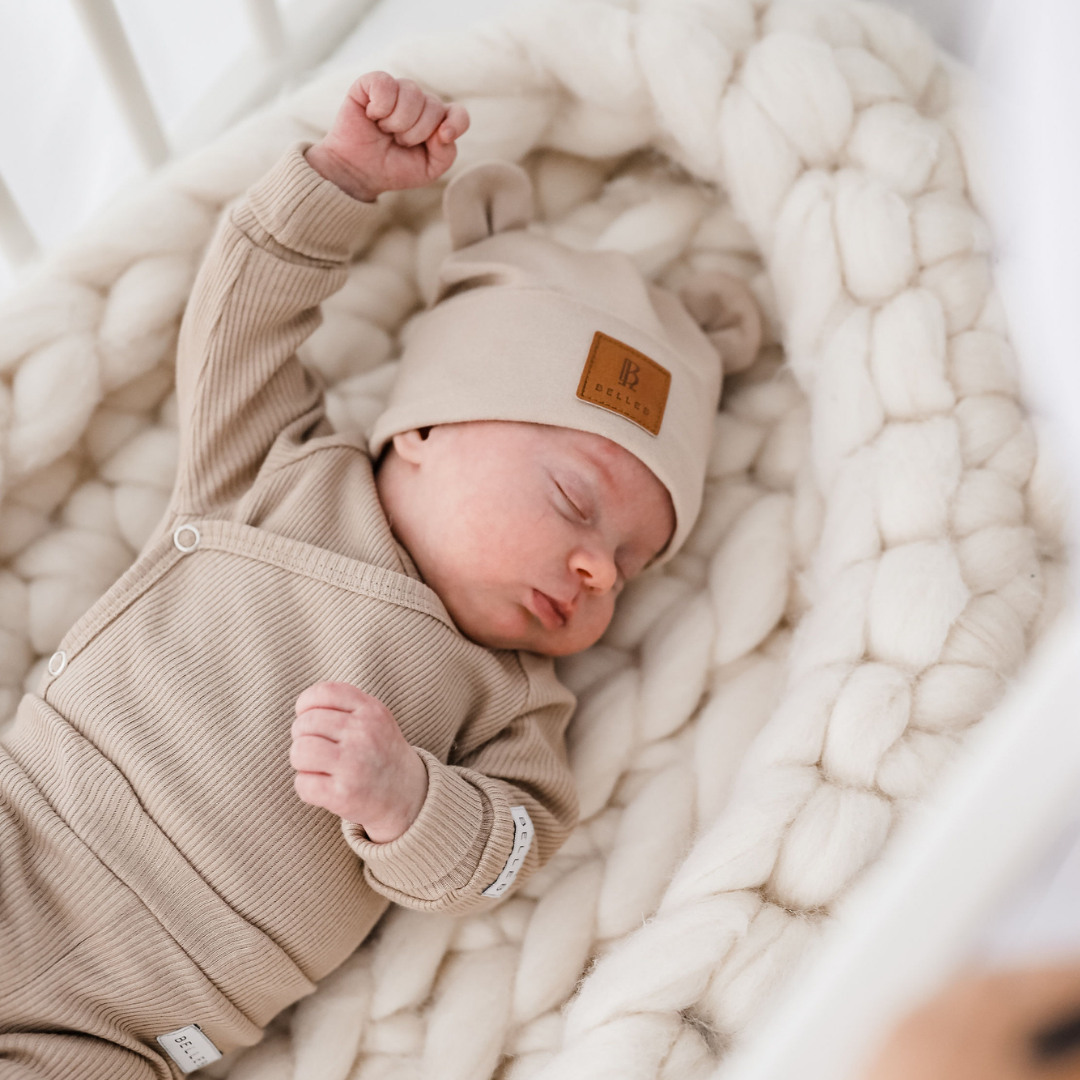 BELLEB Teddy Beanie in latte